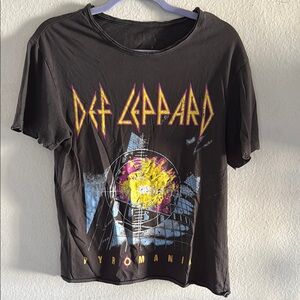 Def Leppard Graphic T-Shirt